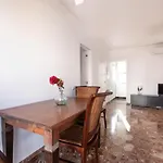 Apartament Bubu 4 *
